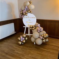 Easel Balloon Sign - Medium 
