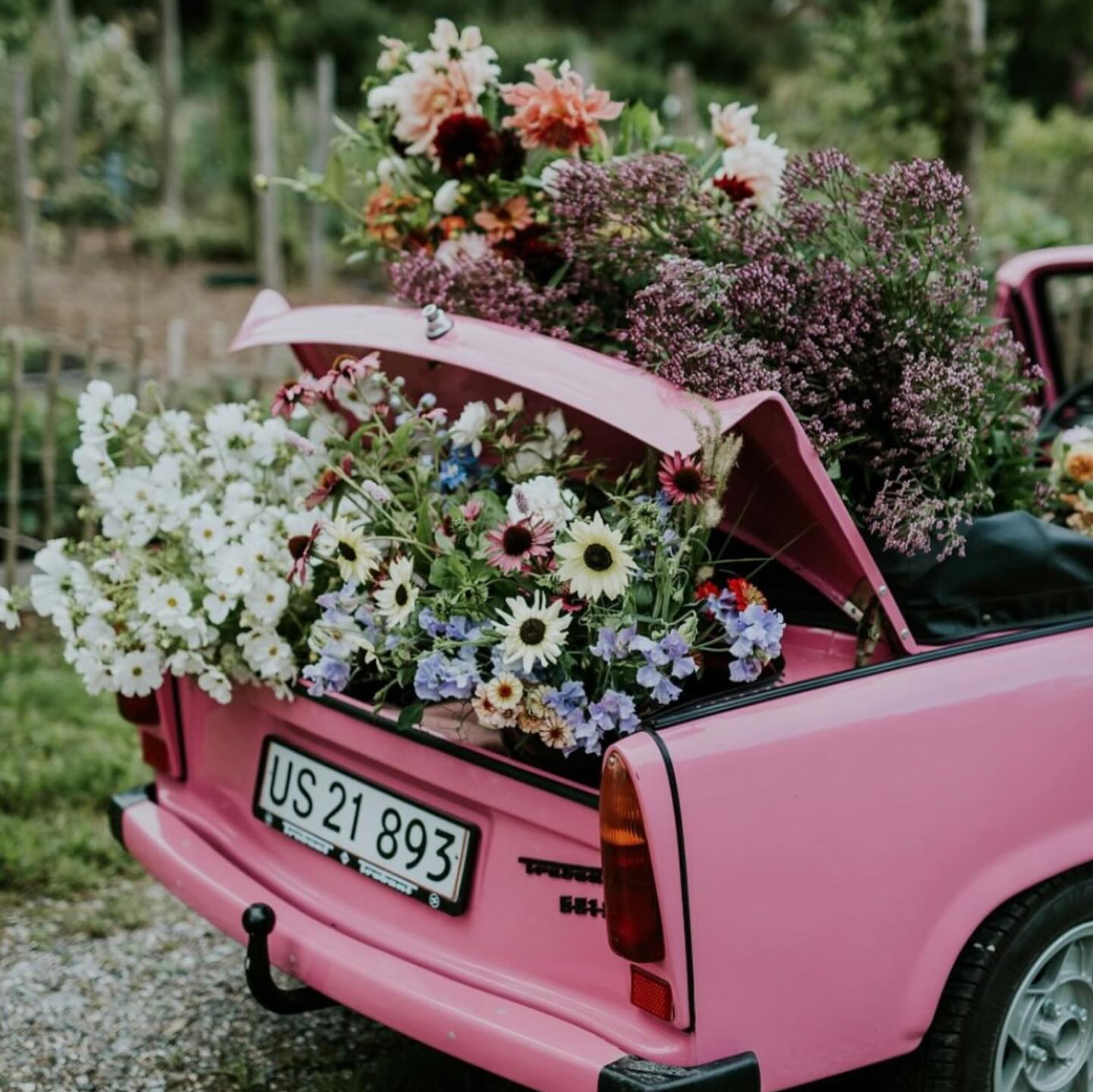 Anniversary Flowers romantic bouquets